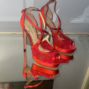 Marchesa Red Lace Satin 39.5 Heels Holiday   9 9.5